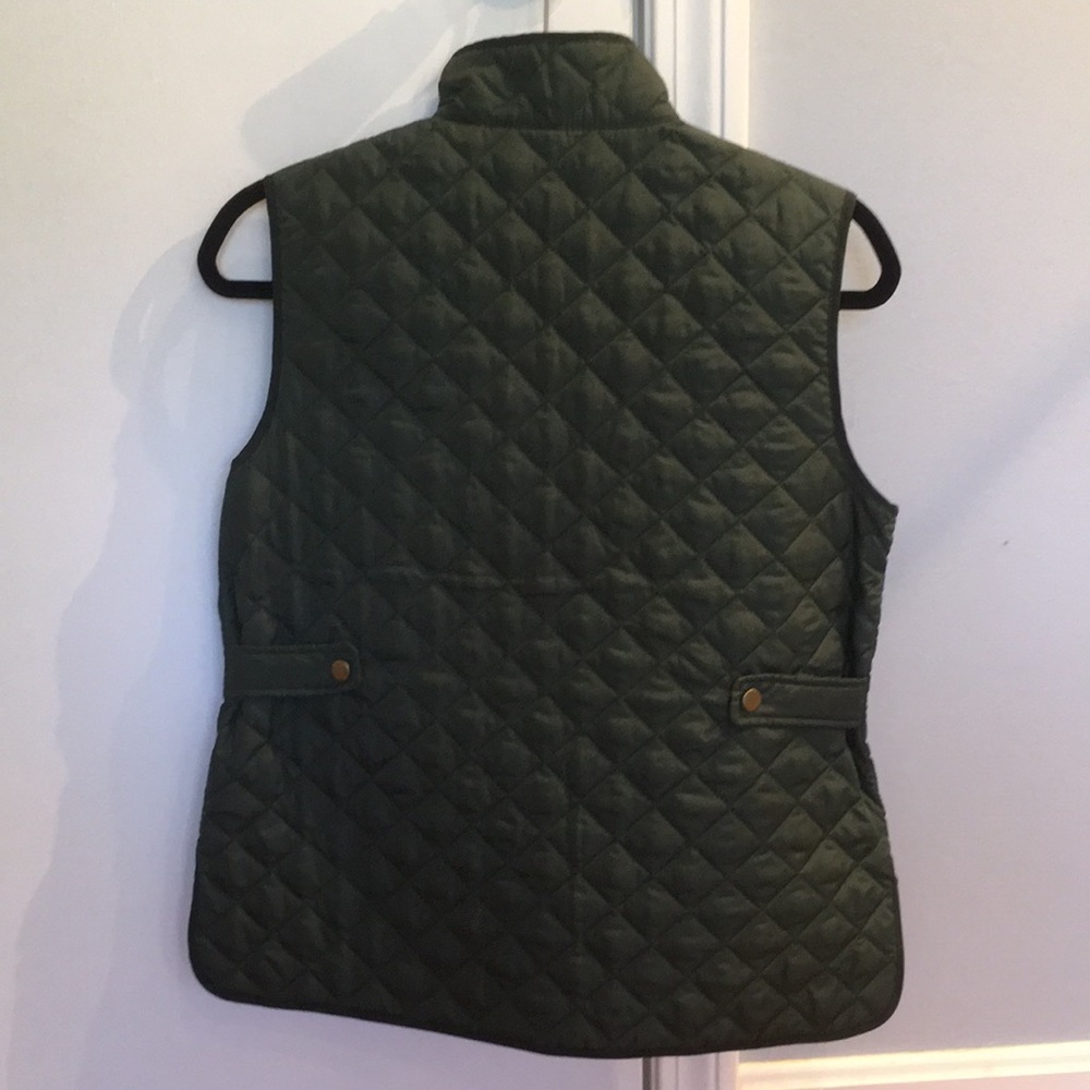 Vest - Picture 2 of 3
